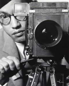 Toyo Miyatake, Self-portrait with Soho Camer